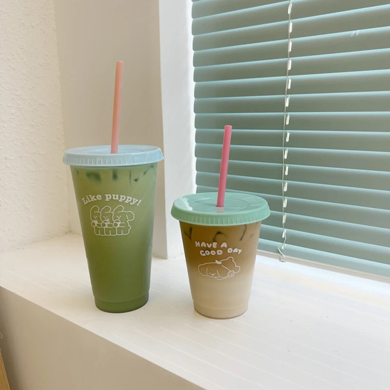 Portable Bottle Warmer - 水カップ コーヒー ジュース ミルクティー用 かわいいプラスチック製コールドカップ 蓋付きストロー付き